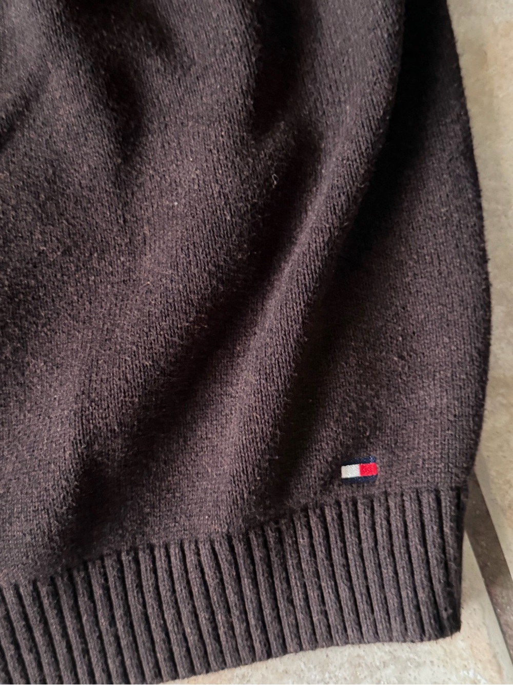 Tommy Hilfiger Vintage Brown Knit Sweater Vest - Size XL - Picture 3 of 6
